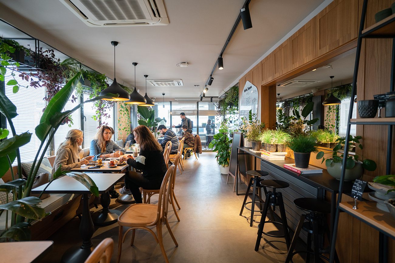 Kale Tasarım ve Sanat Merkezi - Roots Studio Teras