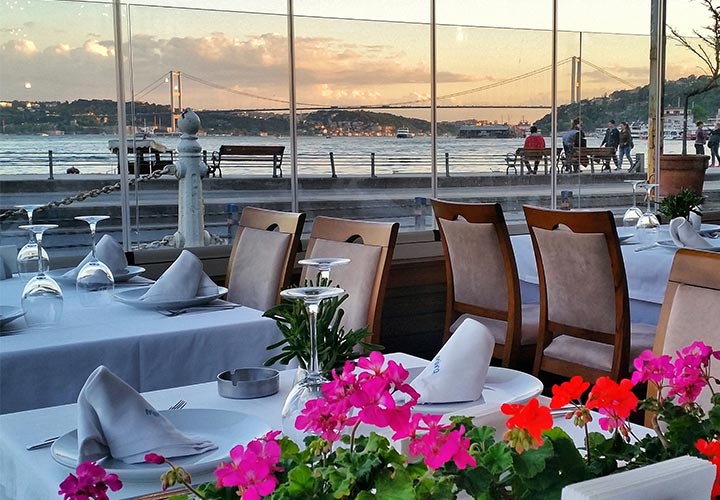 Mira Restaurant